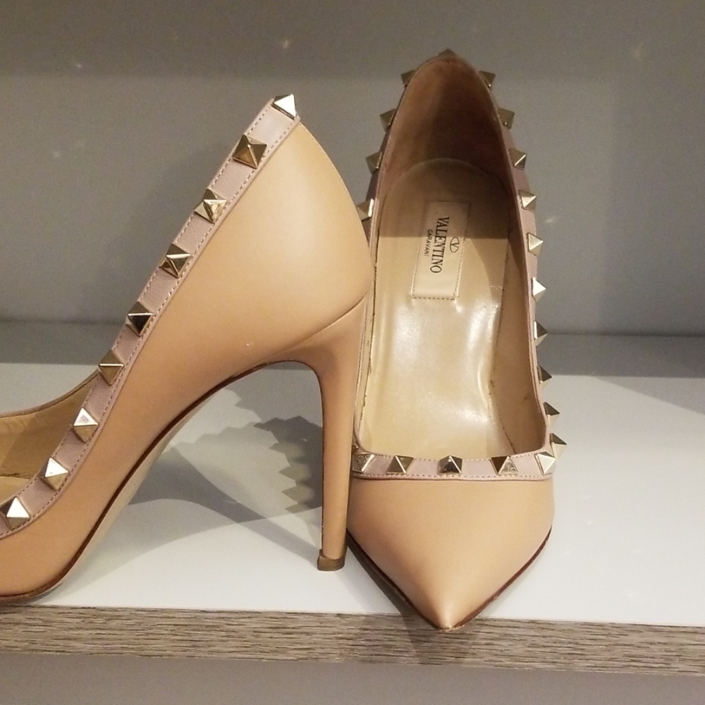 Authentic Valentino RockStud heels
